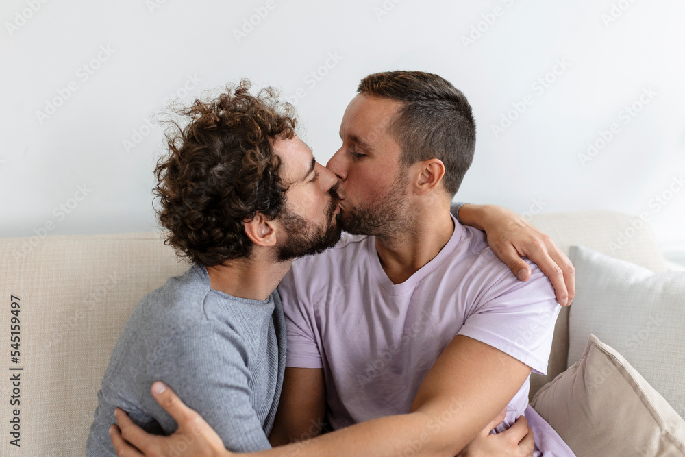 1000_F_545159497_GreKTlT5xkI0XJVJOIIQtTYfVWCvkOpa.jpg