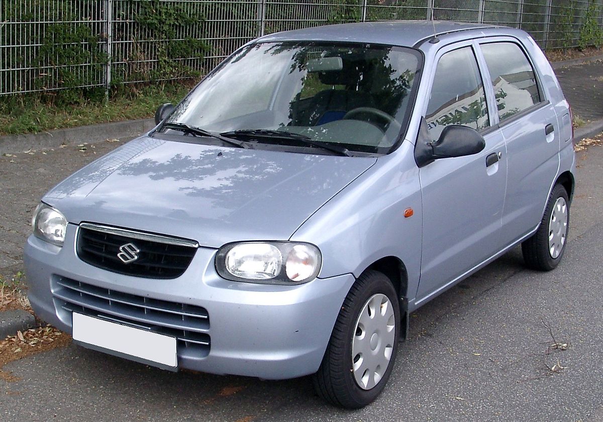 1200px-Suzuki_Alto_front_20080709.jpg