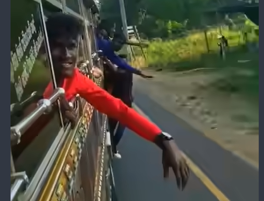 1695060888208.png