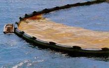 220px-Oil_Spill_Containment_Boom.jpg