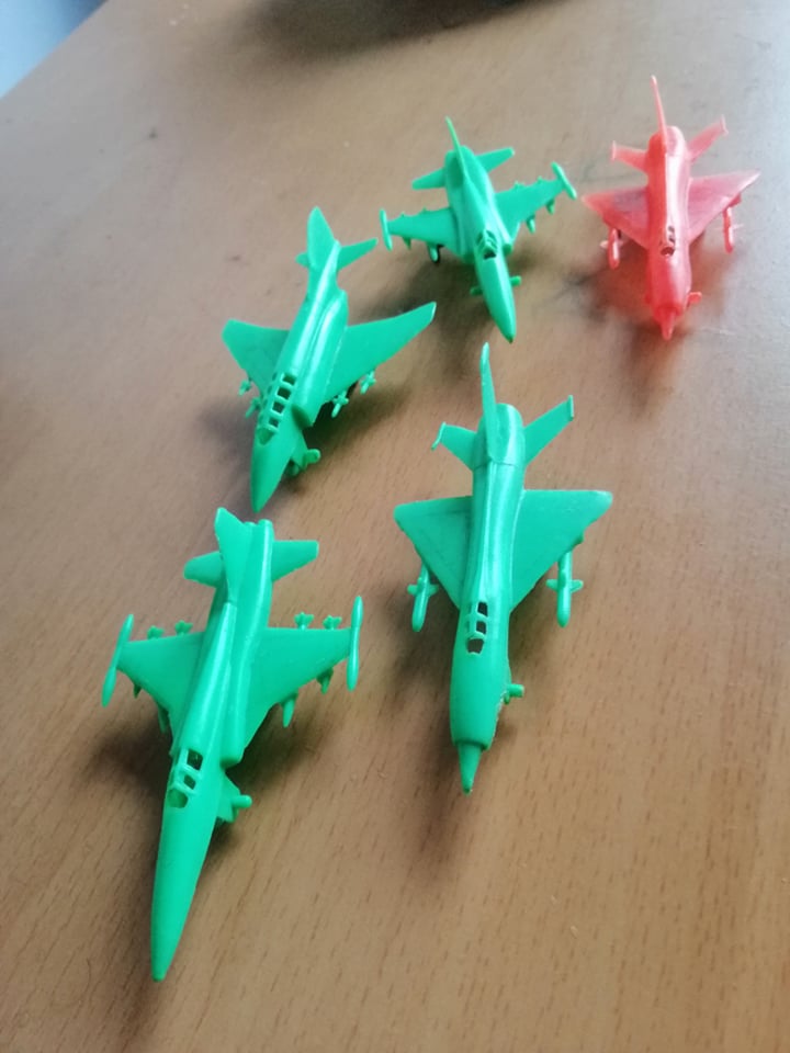 242497211_837132573630059_5558476827016362079_n.jpg