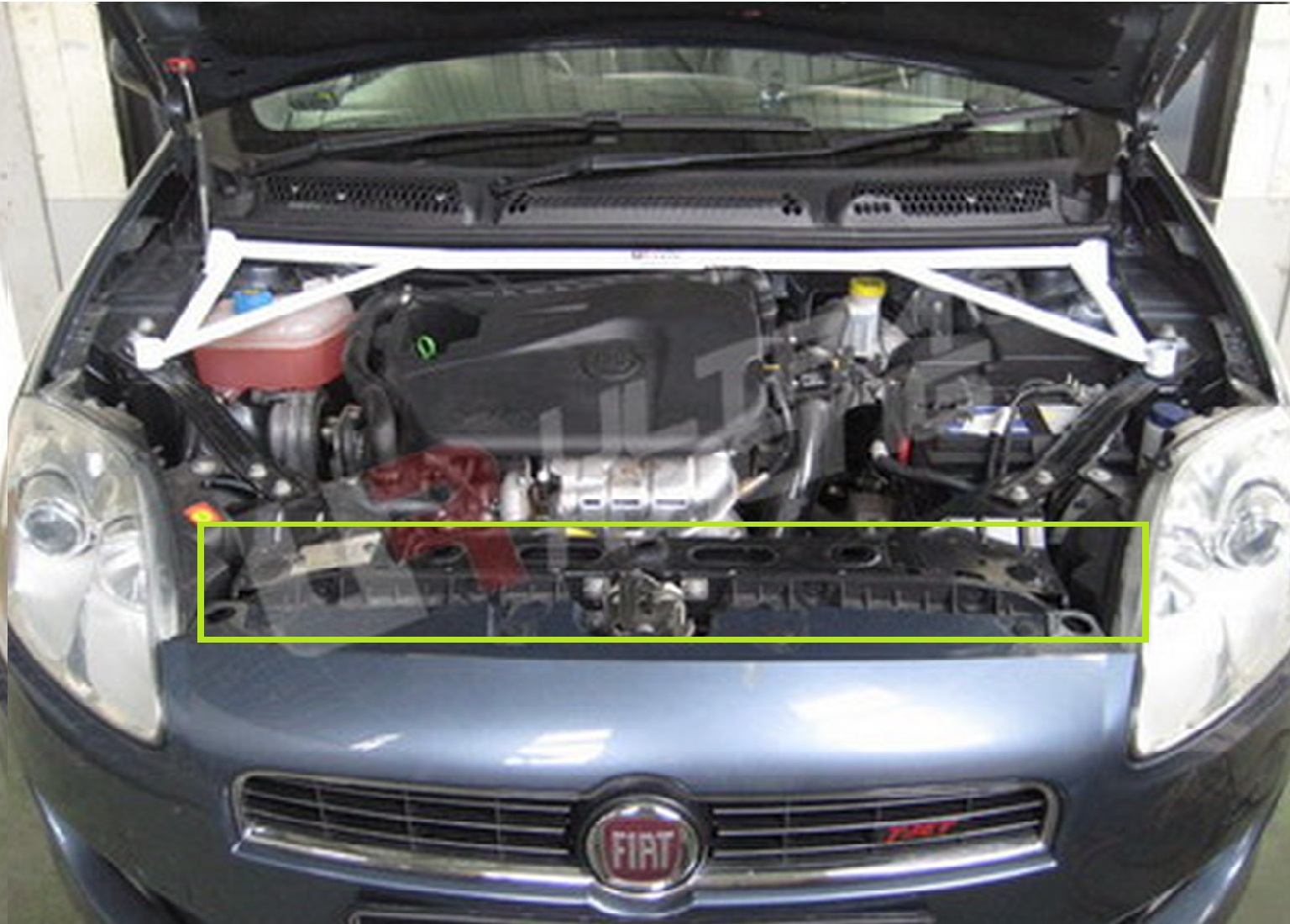 4-point-front-strut-bar-for-fiat-bravo-14-turbo-07-ultra-racing.jpg