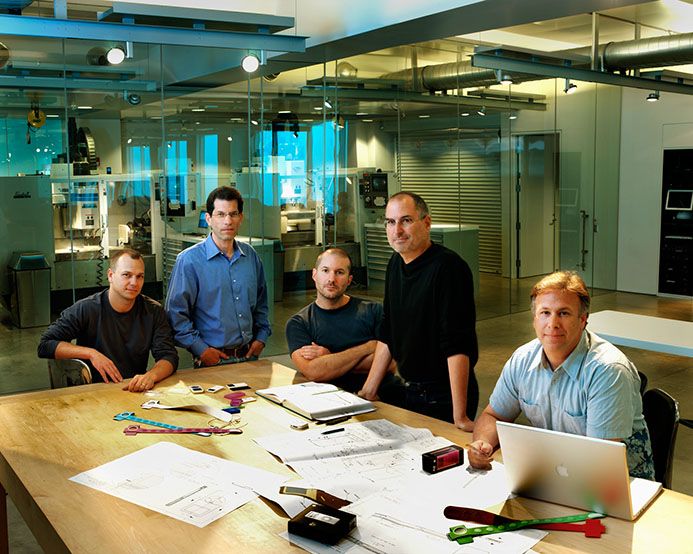 apple team designing.jpg