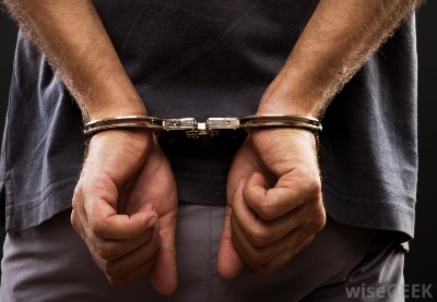 arrested-in-handcuffs_copy_400x277.jpg