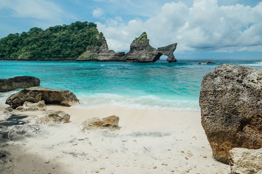 atuh-beach-nusa-penida-03959.jpg.optimal.jpg