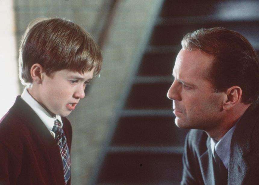 bruce-willis-sixth-sense.jpg