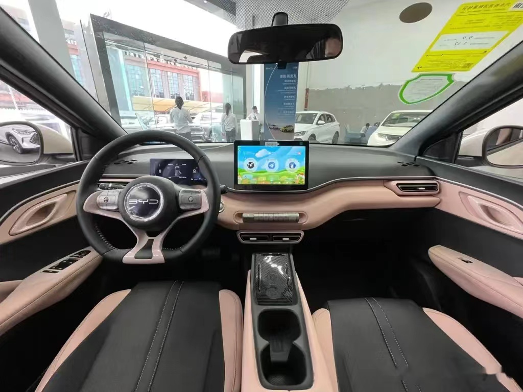 BYD_Seagull_interior.jpg