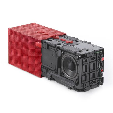 Dezeen_Big-Jambox-by-Yves-Behar-for-Jawbone-6.jpg