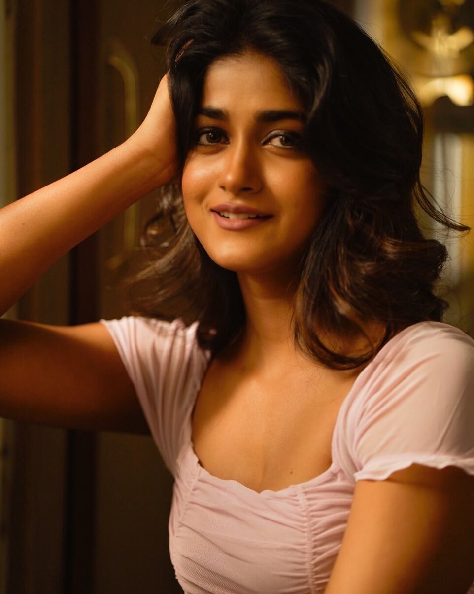 Dimple-Hayathi-1.jpeg