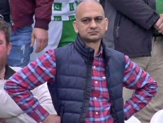 Disappointed-Pakistan-Fan.jpg