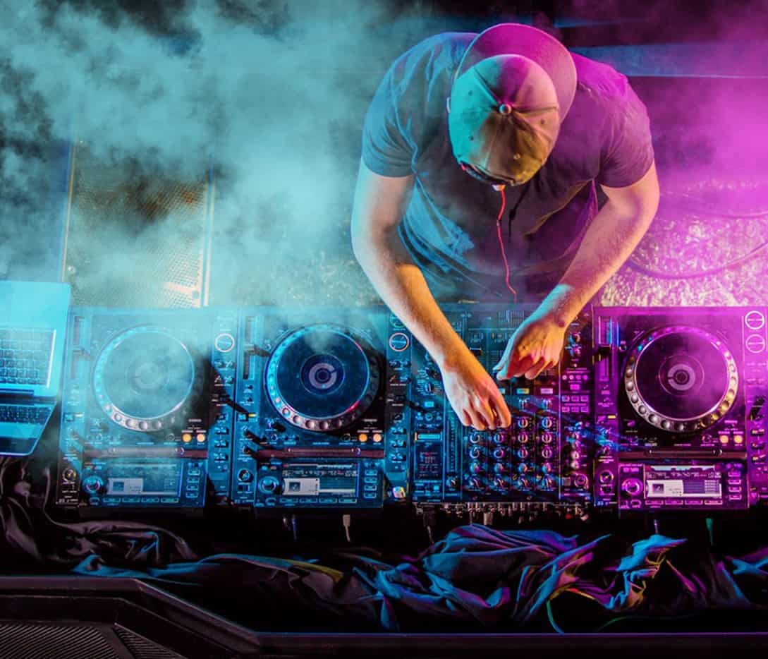 dj.jpg