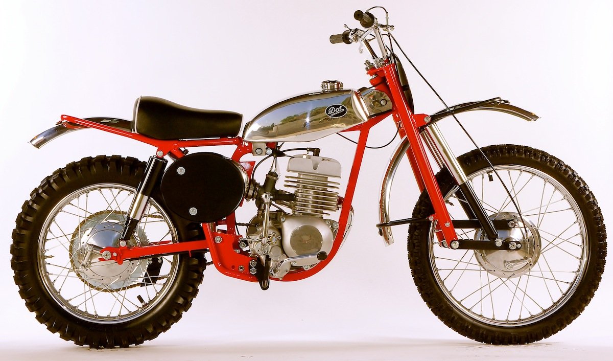 DOT DEMON 250 SCRAMBLER 1964.jpg