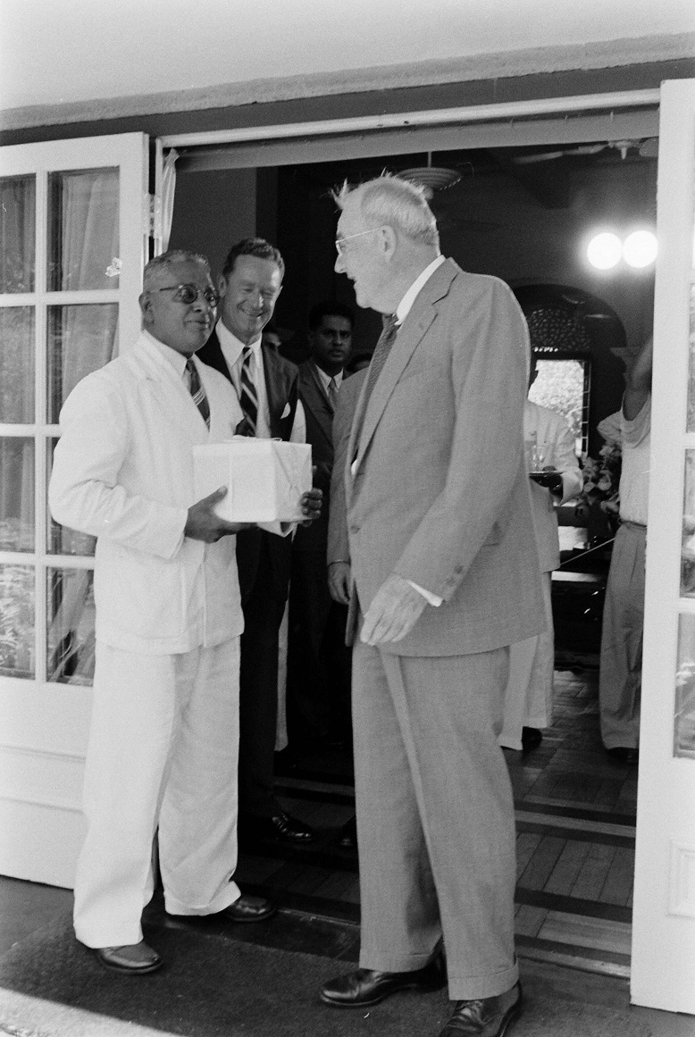 Dulles' Tour India & Ceylon.jpg