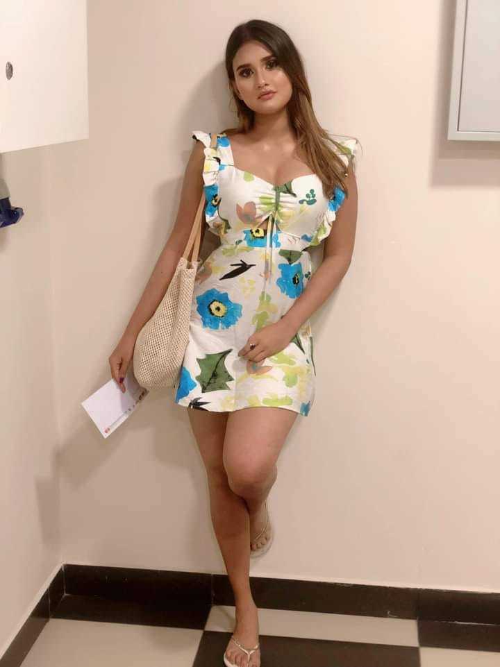 Dusheni-De-Silva-Feet-6479590.jpg