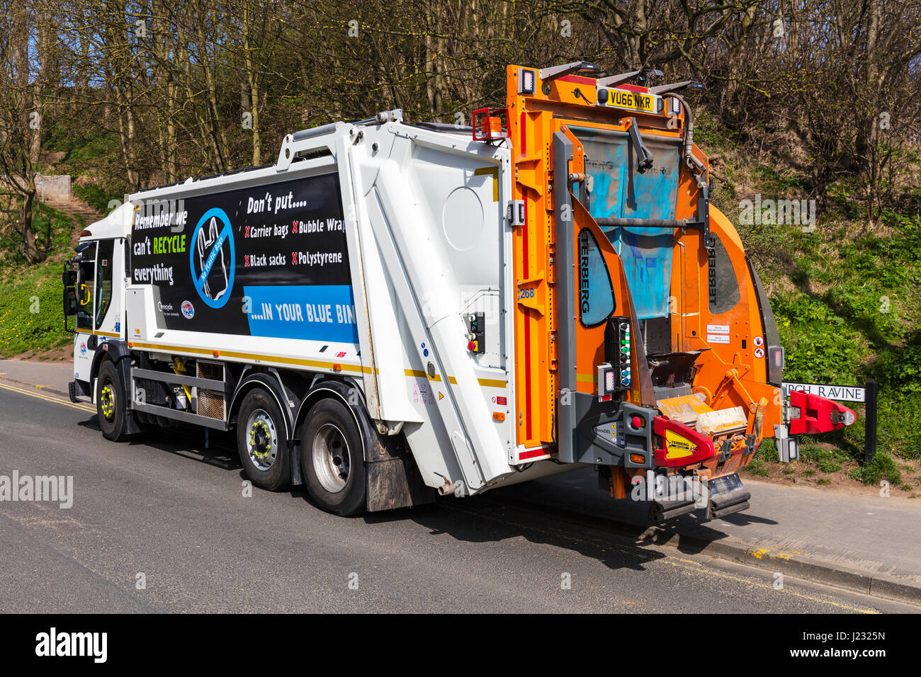 dustbin-lorry-waste-collection-service-uk-council-service-uk-england-J2325N.jpg