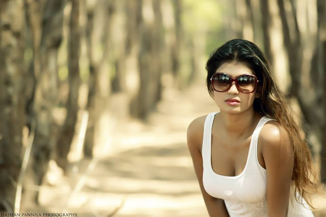 Isanka Ruwini's Photoshoot 6.jpg