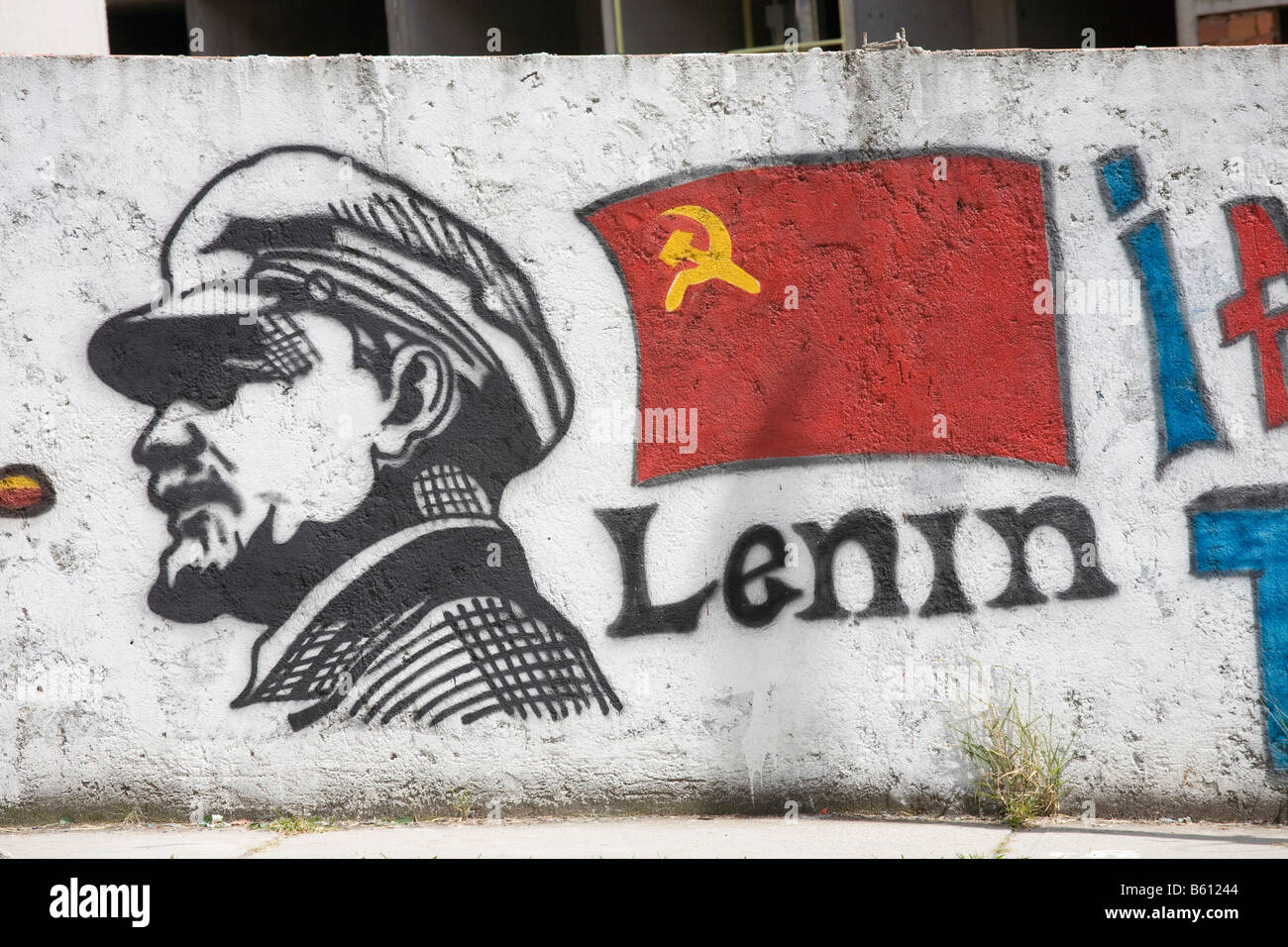 lenin-with-soviet-flag-graffiti-merida-venezuela-south-america-B61244.jpg
