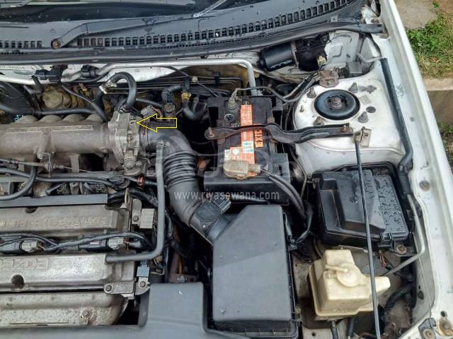 mazda-familia-323-7909516095.jpg