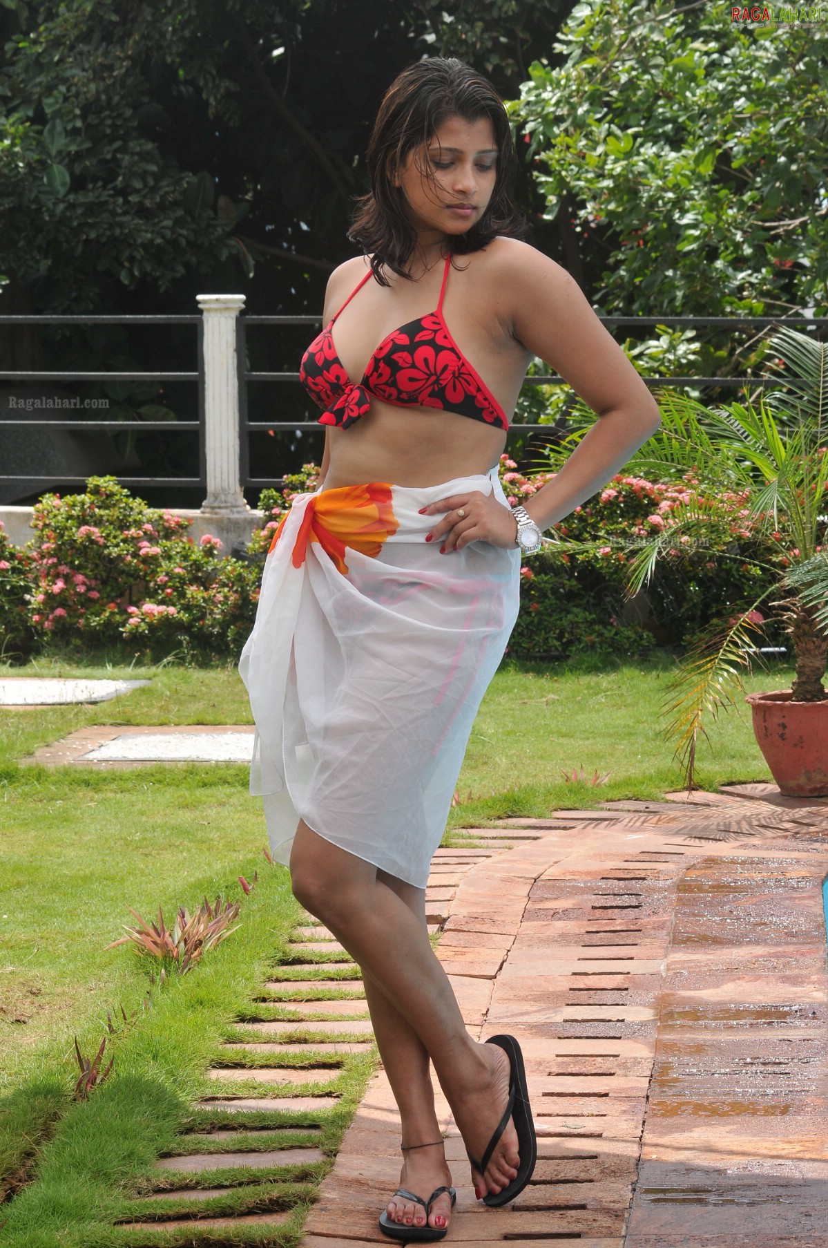 nadeesha-hemamali-highres-spicy-rascal64.jpg