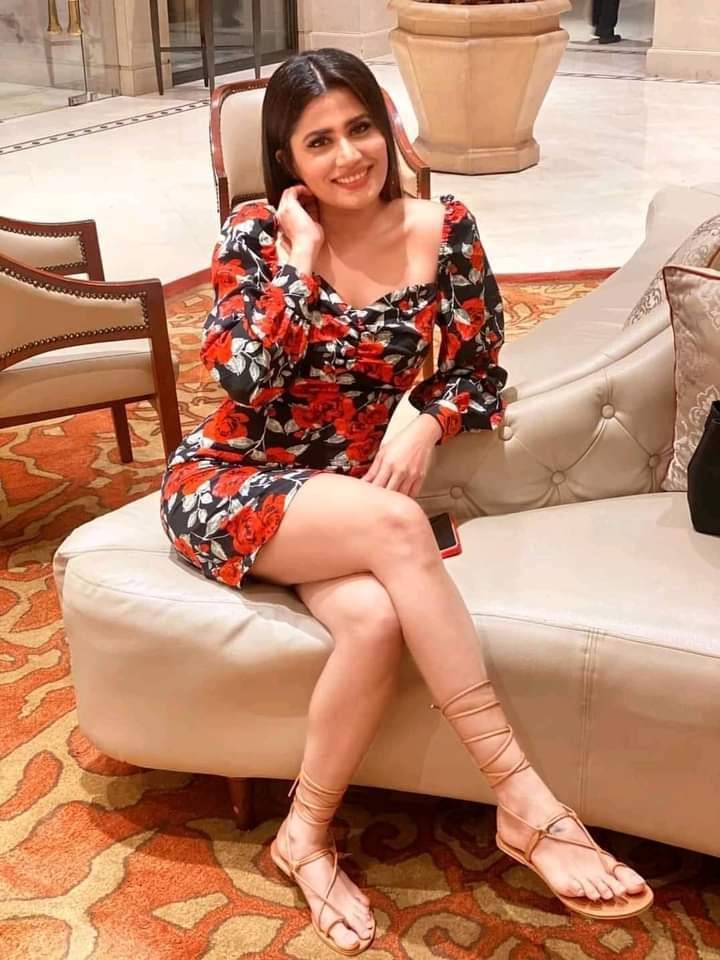 Oshadi_Himasha_Chavindi-Feet-6384380.jpg