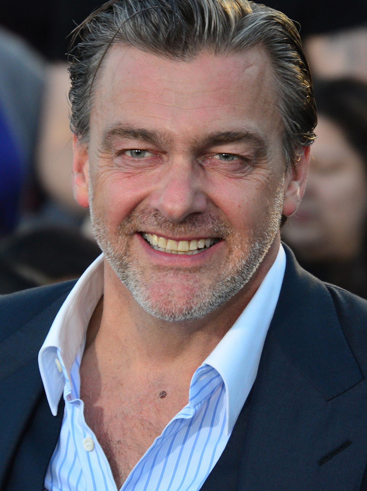 Ray_Stevenson_March_18,_2014_(cropped).jpg