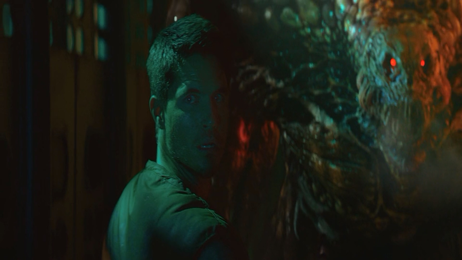 Resident.Evil.Welcome.To.Raccoon.City.2021.720p.WEBRip.x264.AAC-[YTS.MX].mp4_20220731_000021.332.jpg