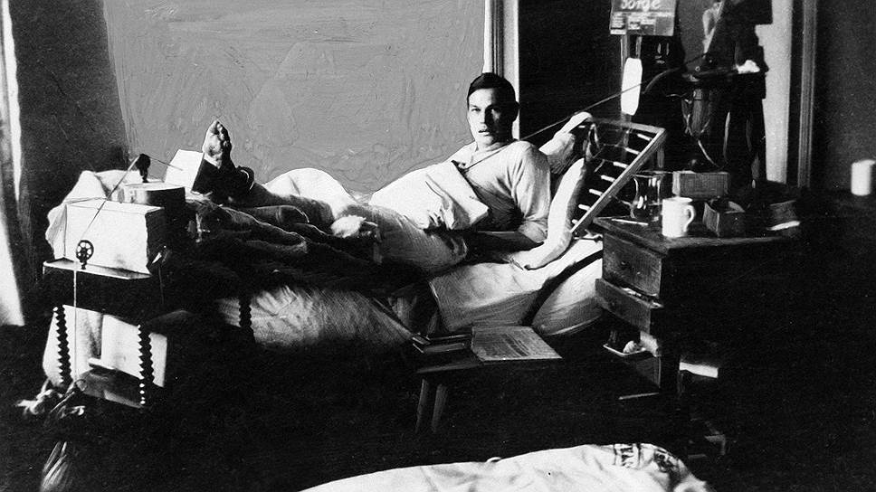 Richard_Sorge_in_the_hospital,_during_World_War_I.jpg