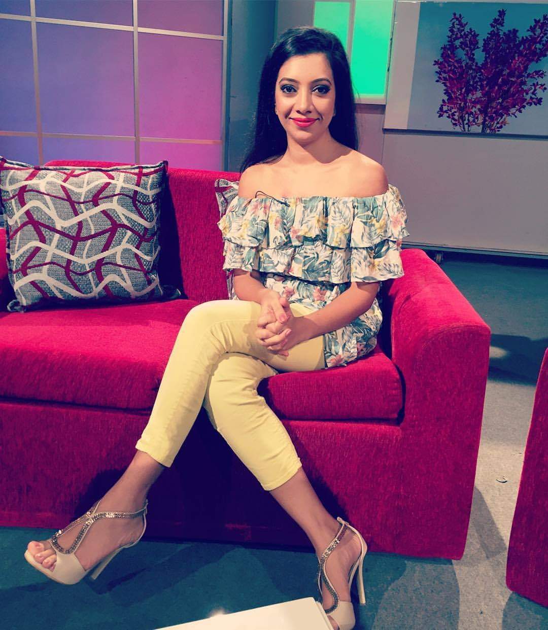 Sachini-Ayendra-Feet-3937678.jpg