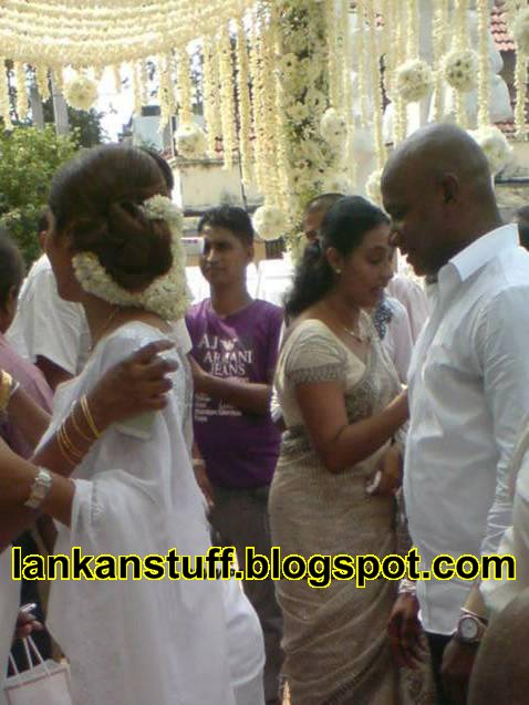 Sanath And Maleeka (2).jpg