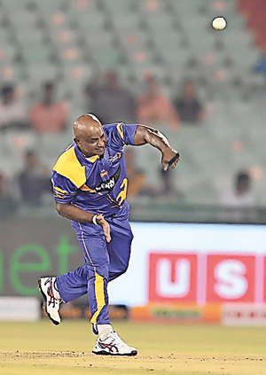 Sanath-legends-pic.jpg