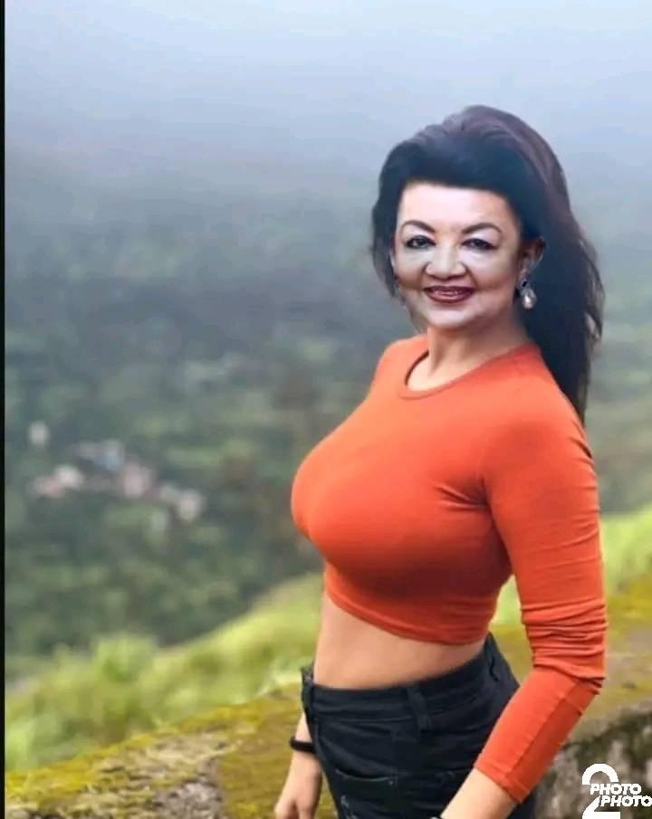 shira.jpg