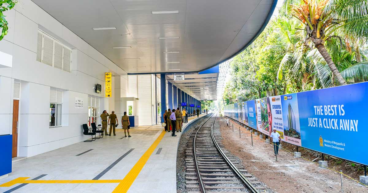 Shuttle-Service-Between-Colombo-Fort-and-Makumbura-from-December.jpg