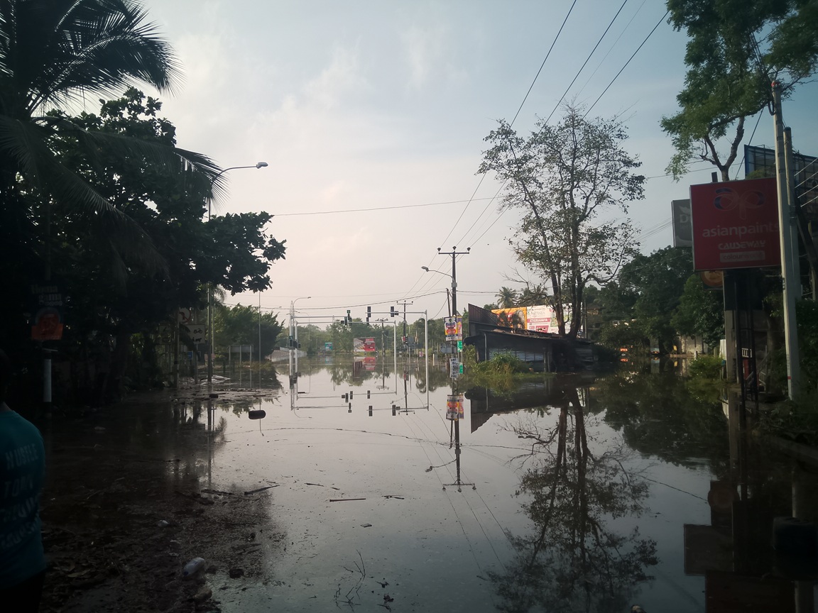 Southern Expressway Athurugiriya Interchange-Pore 2.jpg