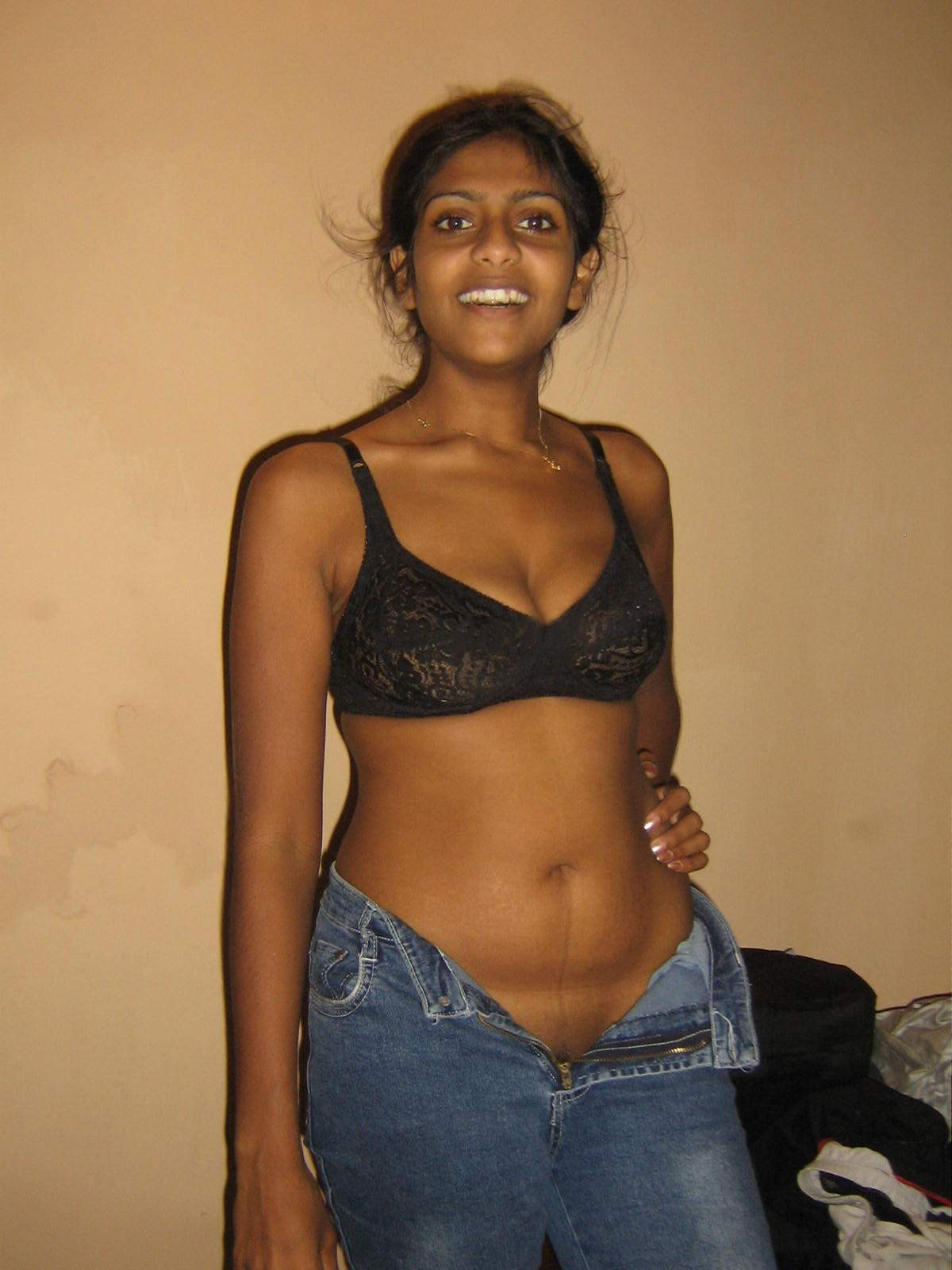 sri-lankan-prostitute-photos-26.jpg