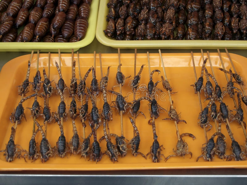 strange-chinese-food-detail-market-stall-some-beijing-china-33155586.jpg