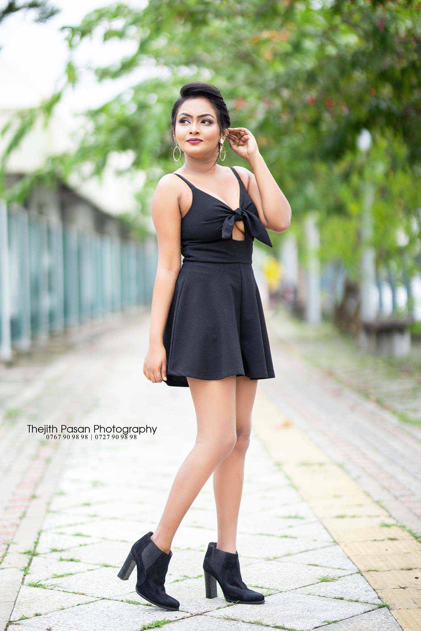 Tani-Hamer-ModelLK.com-Sri-Lanka-Model-20221028342.jpg