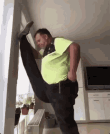 tenor (70).gif