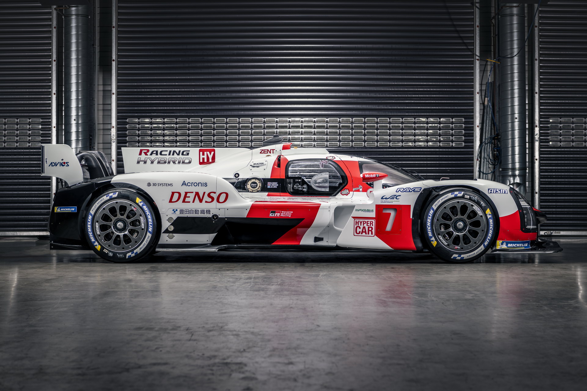 Toyota-Gazoo-GR010-Hybrid-Supercar-4.jpg