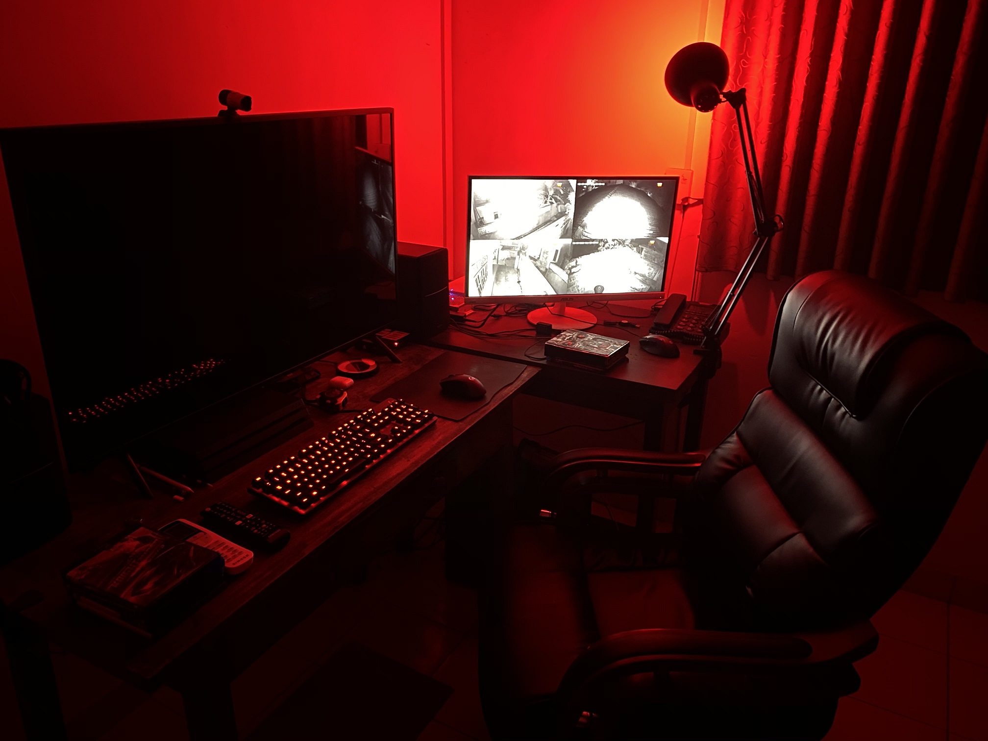 WOrstation Red.jpg
