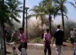 250px-2004-tsunami.jpg
