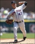 p1_092907_glavine_si.jpg