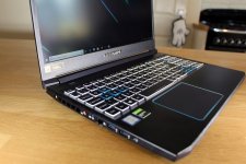 Acer-Predator-Helios-300-06.jpg