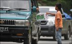 091005123442_indo_beggars_afp_466.jpg