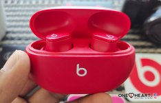 Beats Studio FB 6.jpg