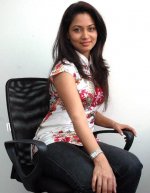 actress-pooja-umashankar-latest-stills-111.jpg