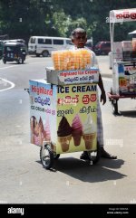 kandy-city-sri-lanka-ice-cream-vendor-K93CNX.jpg