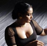 Mallu-Aunty-Actress-Unseened-pics1.jpg