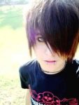 two tones men short emo hair.jpg