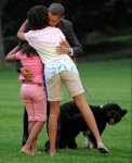 obamadaughters.jpg