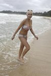 801192338_LindsayLohanNipSlipHawaii9_122_574lo.jpg